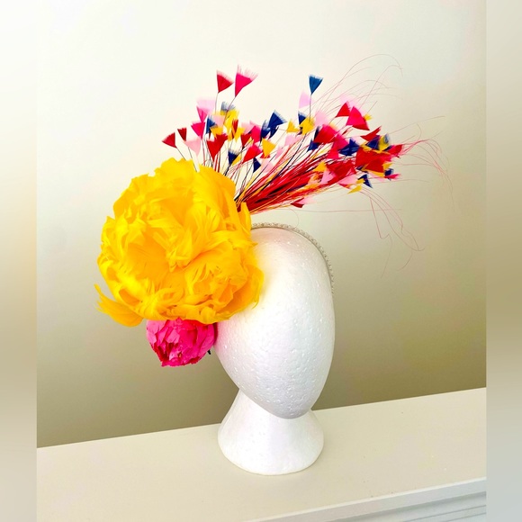 Kentucky Derby Hat Fascinator Peony Floral Feather Fireworks Oaks Church Tea Hat - Picture 2 of 9